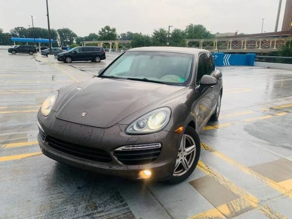2011 Porsche 958 Cayenne S - Image 2 of 21