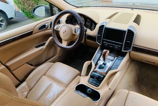 2011 Porsche 958 Cayenne S - Image 5 of 21