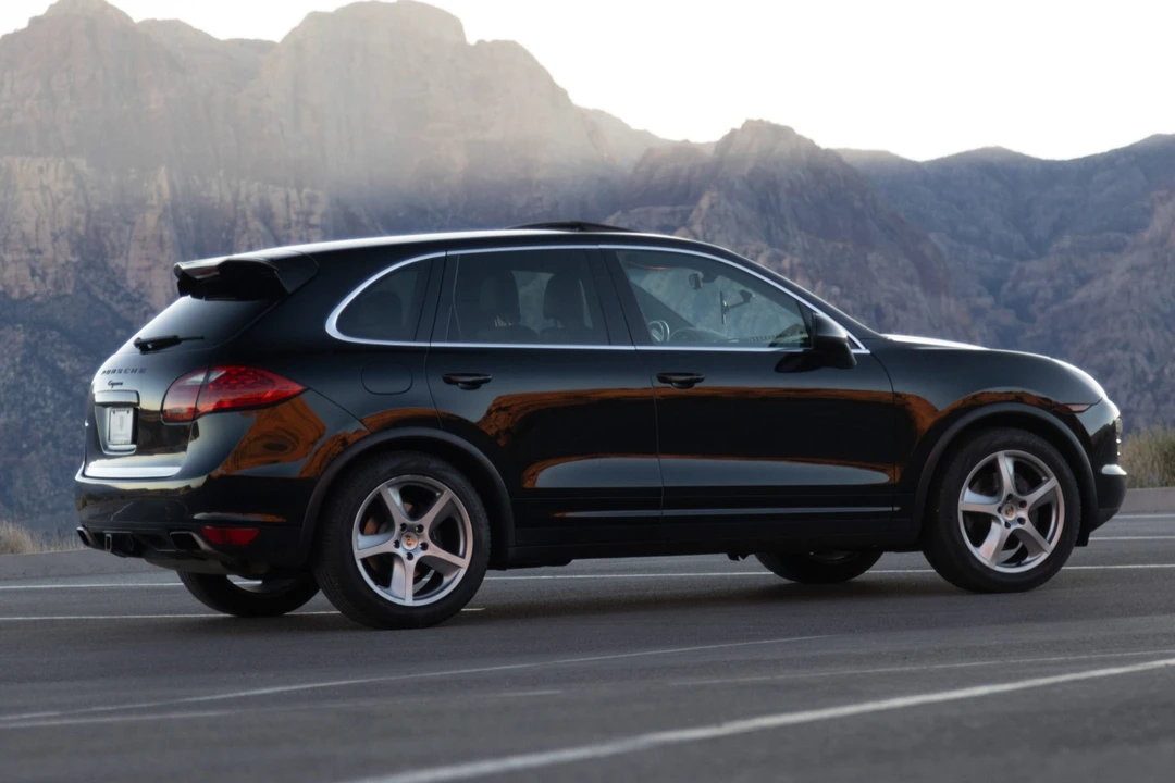 2011 Porsche 958 Cayenne - Image 24 of 31