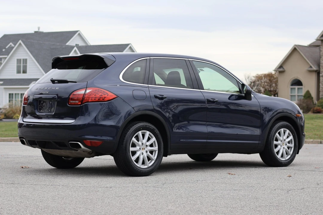 2011 Porsche 958 Cayenne - Image 12 of 31