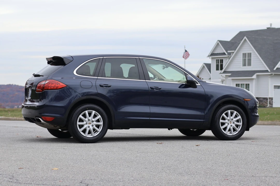 2011 Porsche 958 Cayenne - Image 13 of 31