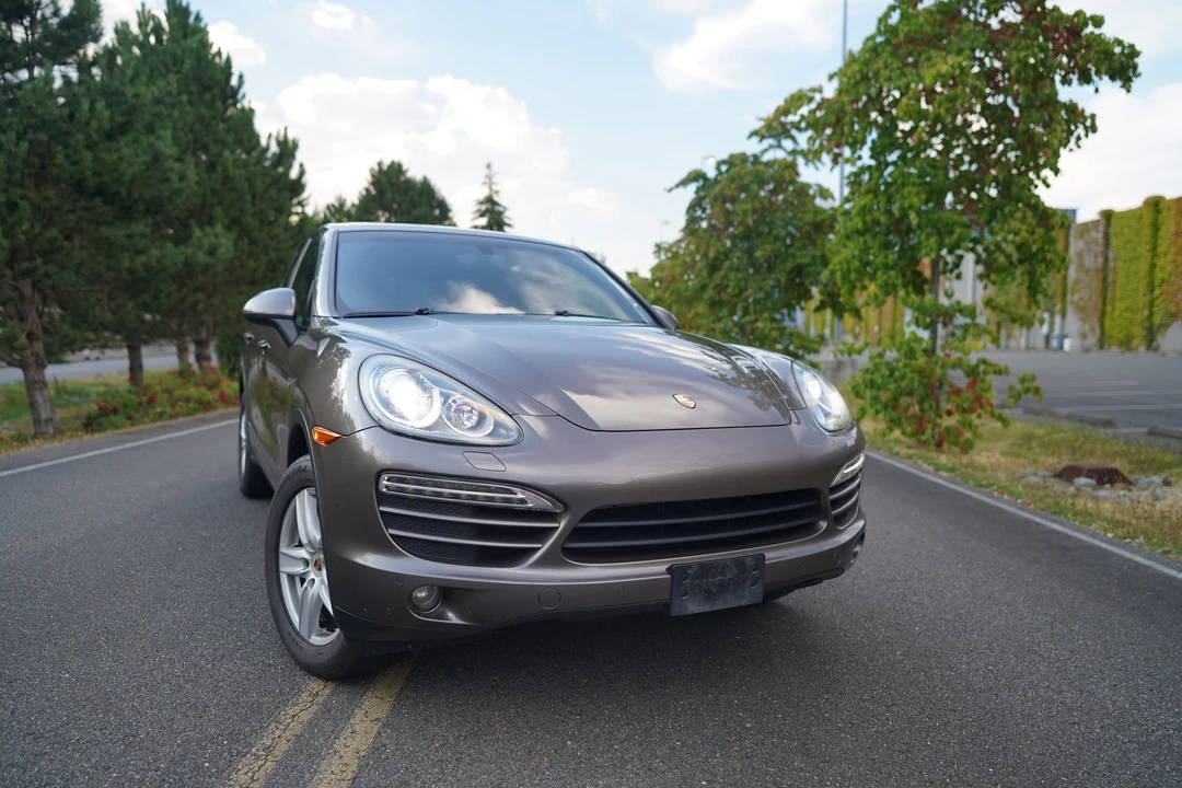 2011 Porsche 958 Cayenne - Image 30 of 31