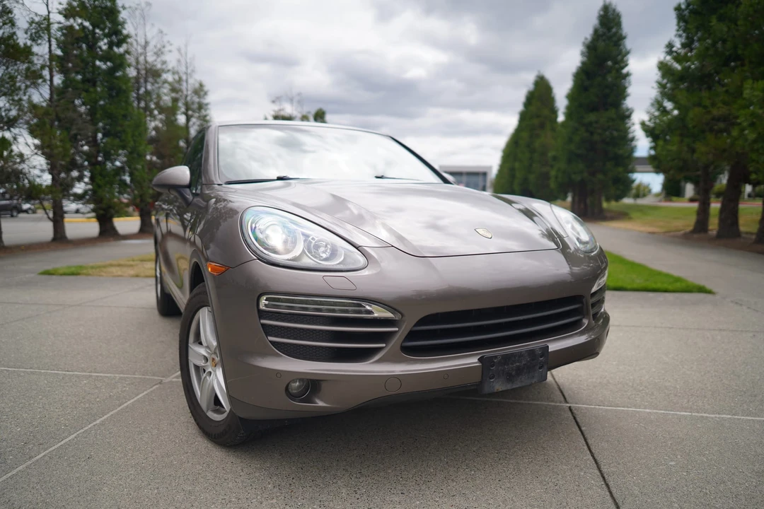 2011 Porsche 958 Cayenne - Image 12 of 31