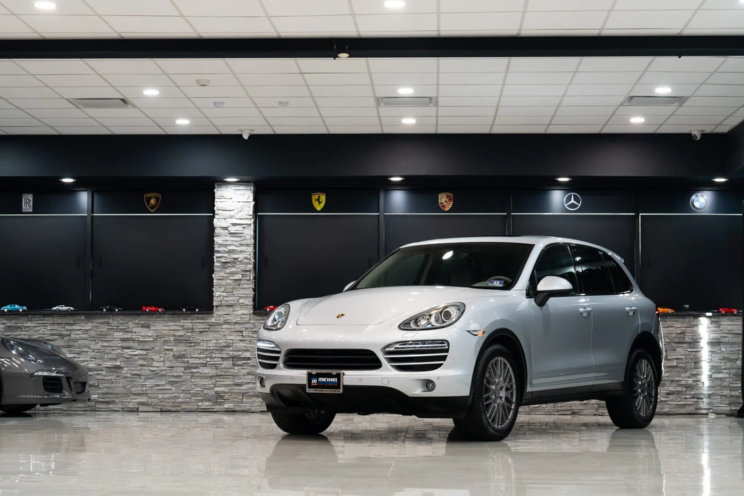 2011 Porsche 958 Cayenne - Image 14 of 31