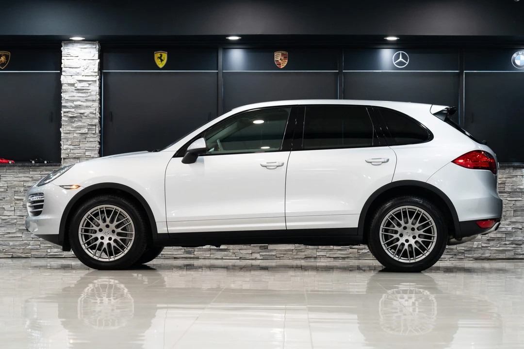 2011 Porsche 958 Cayenne - Image 20 of 31