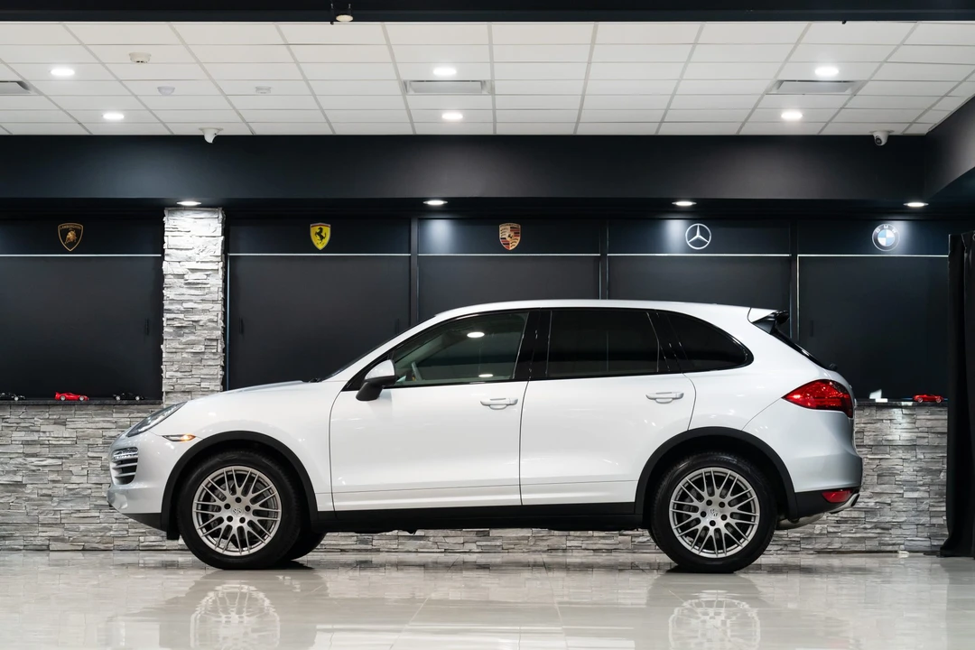 2011 Porsche 958 Cayenne - Image 18 of 31