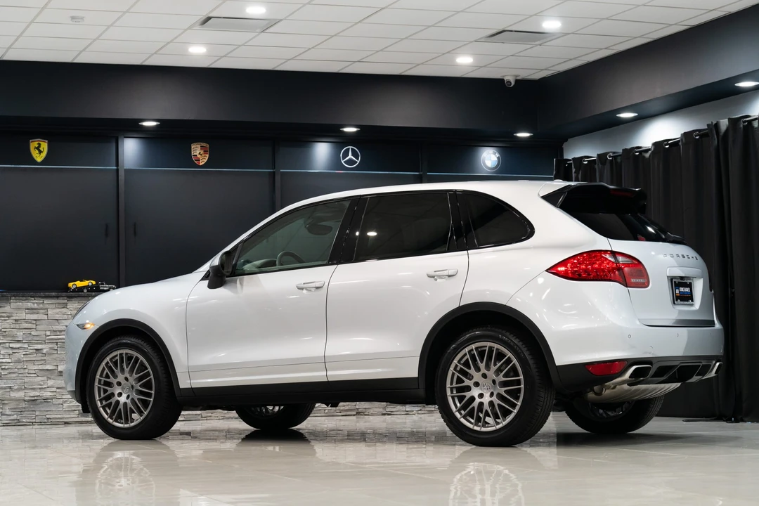 2011 Porsche 958 Cayenne - Image 22 of 31
