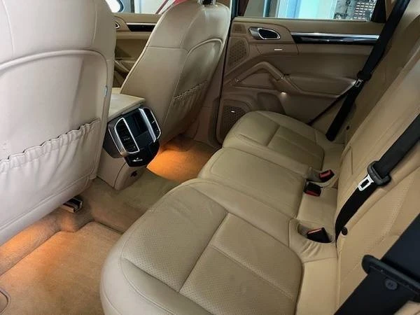 2011 Porsche 958 Cayenne - Image 7 of 9