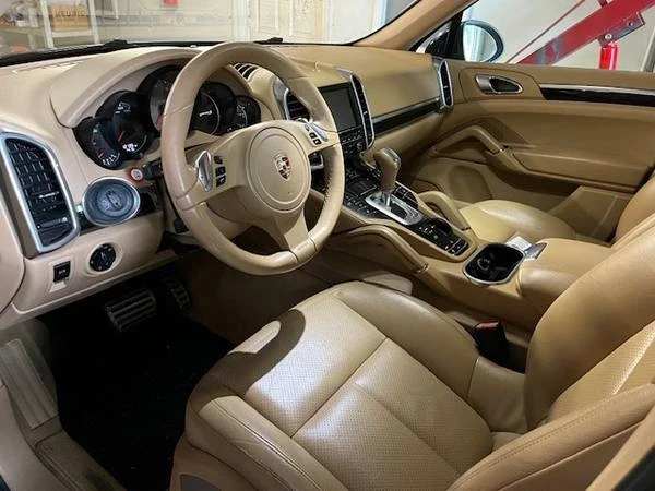 2011 Porsche 958 Cayenne - Image 5 of 9