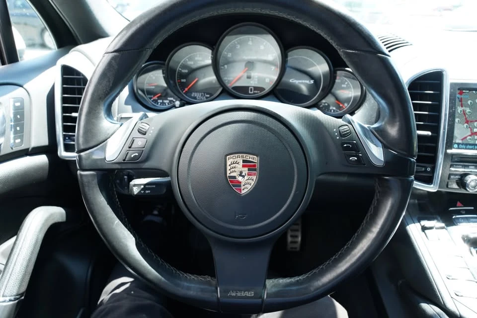 2011 Porsche Cayenne - Image 11 of 12