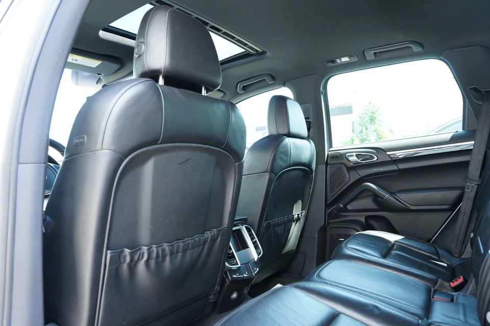2011 Porsche Cayenne - Image 12 of 12