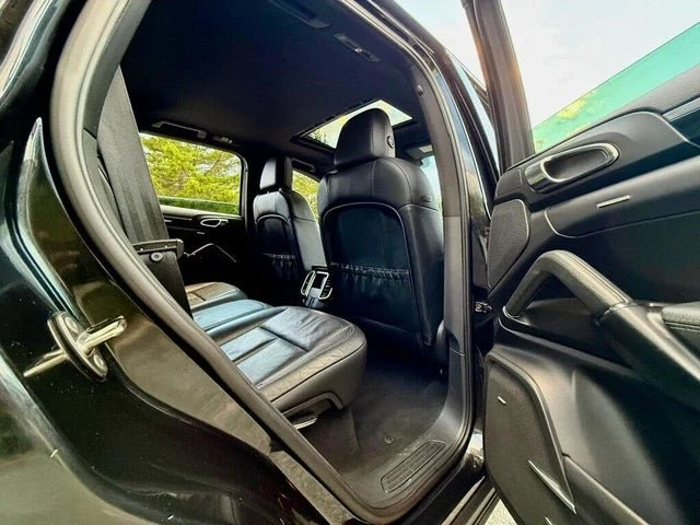 2011 Porsche 958 Cayenne - Image 16 of 20
