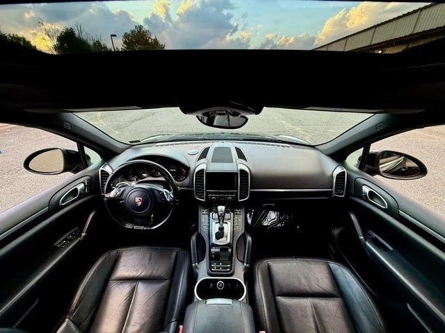2011 Porsche 958 Cayenne - Image 18 of 20