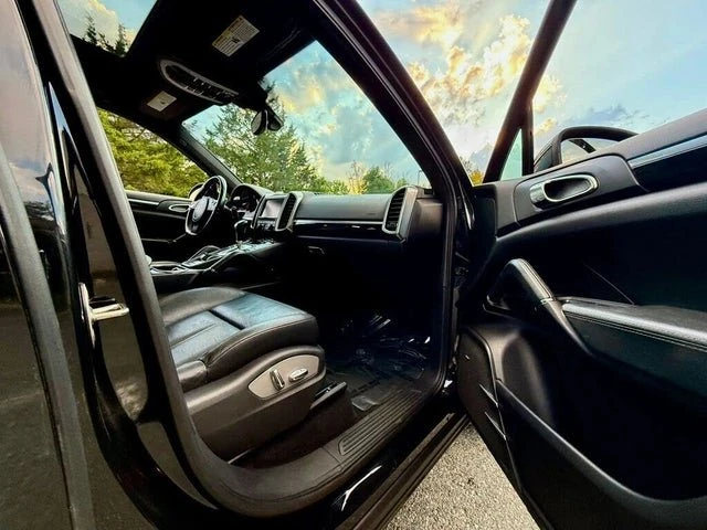 2011 Porsche 958 Cayenne - Image 12 of 20