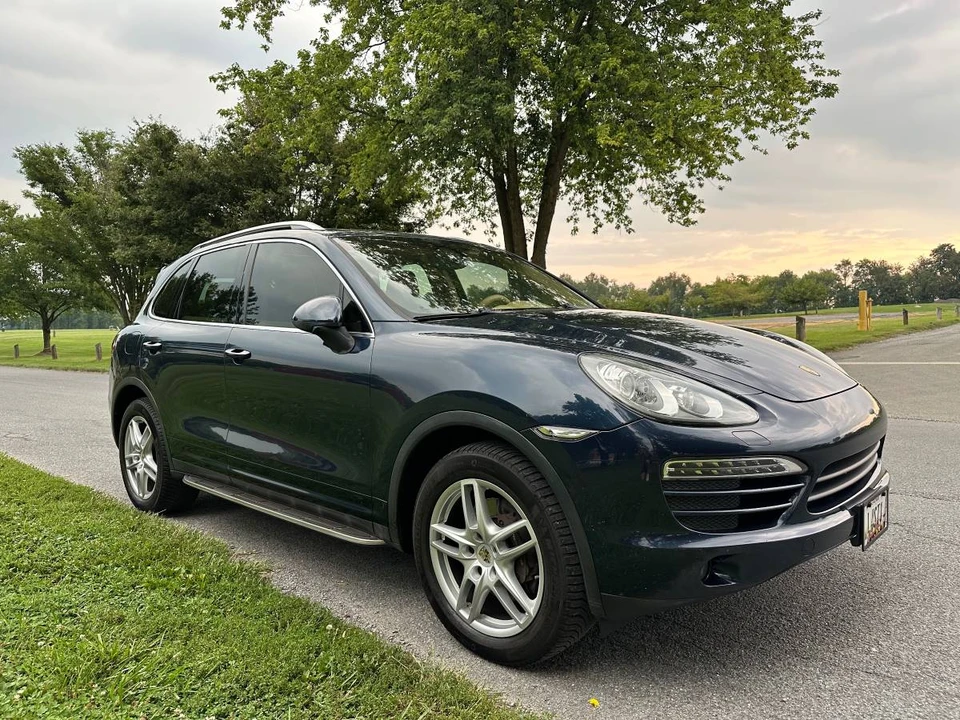 2011 Porsche 958 Cayenne - Image 7 of 19