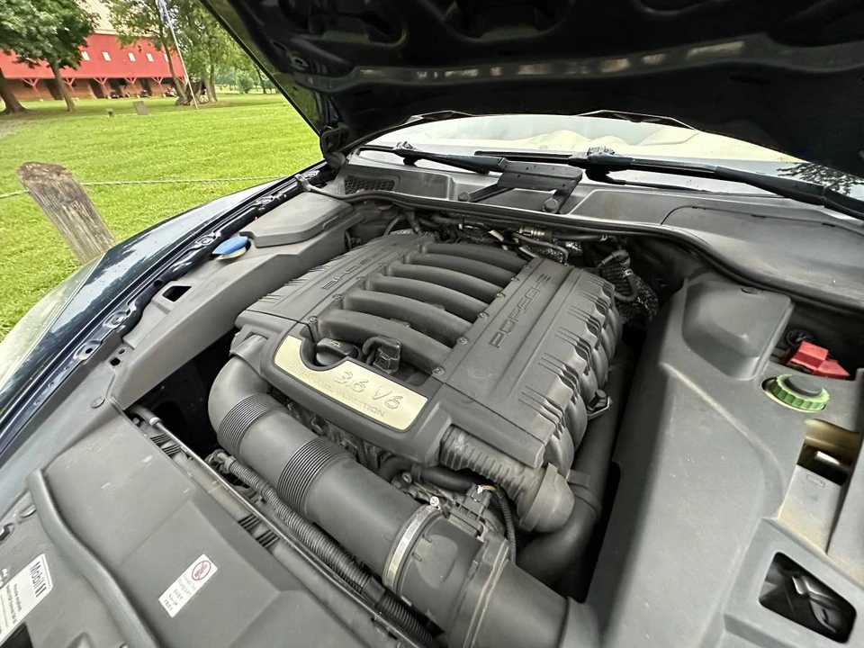 2011 Porsche 958 Cayenne - Image 17 of 19