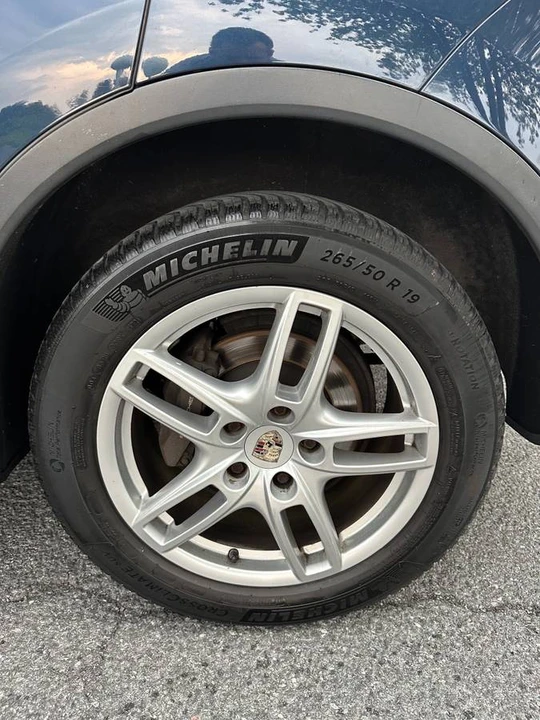 2011 Porsche 958 Cayenne - Image 16 of 19