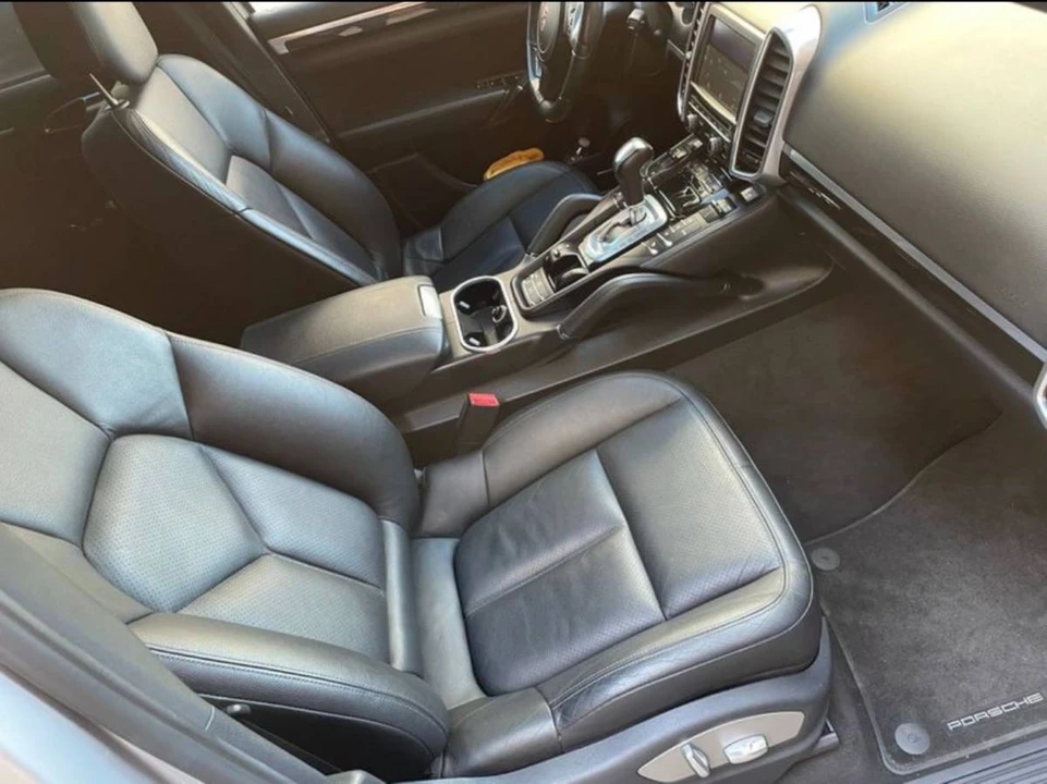 2011 Porsche 958 Cayenne - Image 5 of 7
