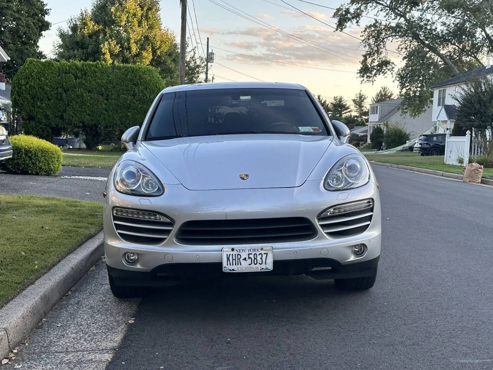 2011 Porsche 958 Cayenne - Image 3 of 7