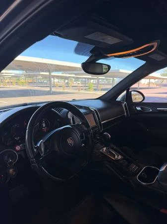 2011 Porsche 958 Cayenne - Image 6 of 11