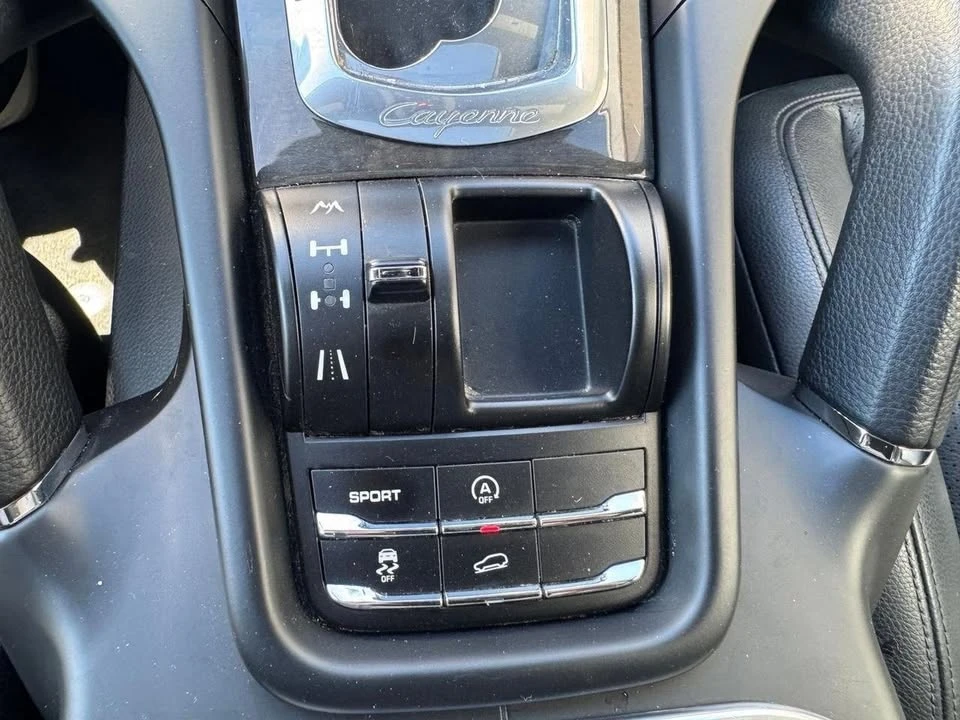 2011 Porsche 958 Cayenne - Image 8 of 20