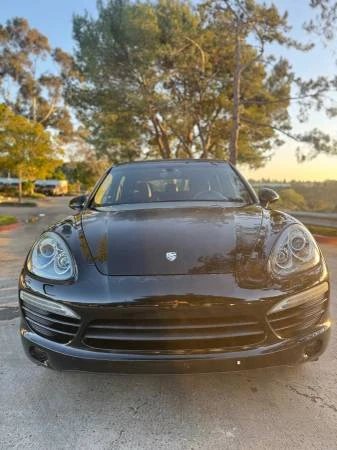 2011 Porsche 958 Cayenne - Image 2 of 15