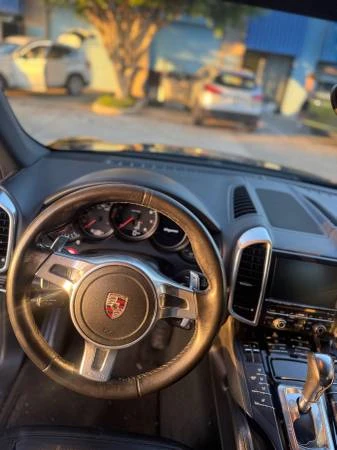 2011 Porsche 958 Cayenne - Image 10 of 15