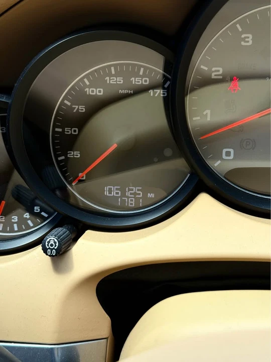 2011 Porsche 958 Cayenne S - Image 17 of 18