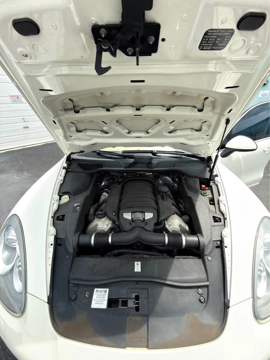 2011 Porsche 958 Cayenne S - Image 18 of 18