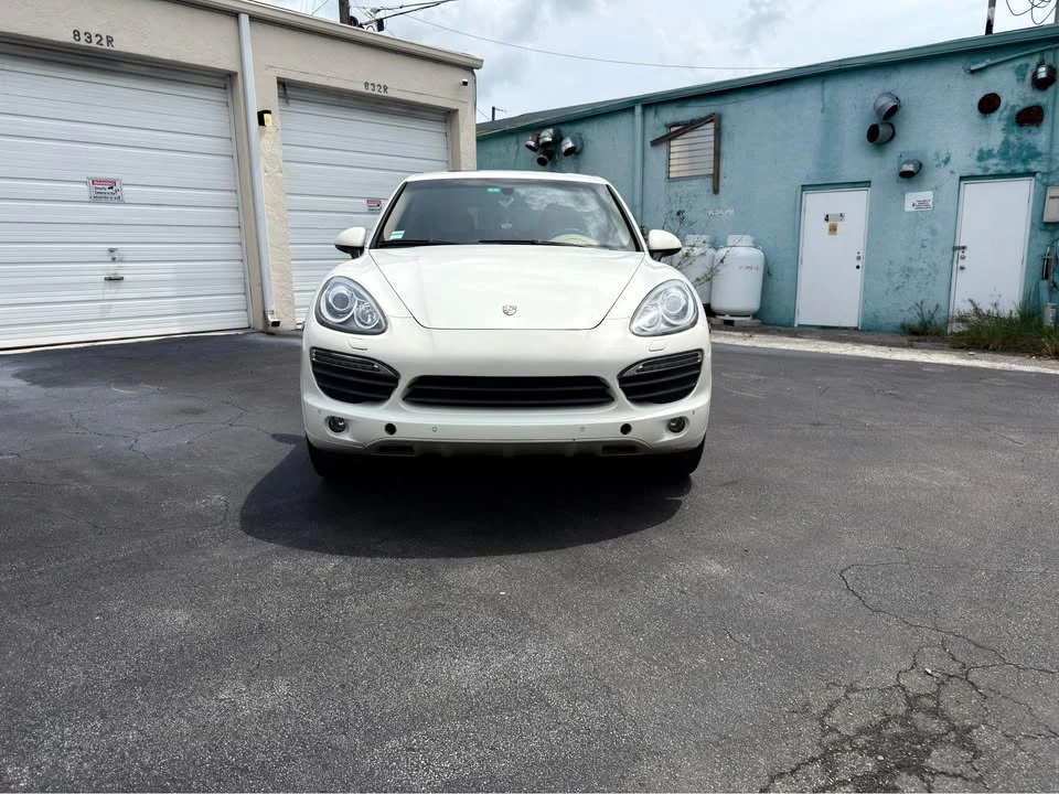 2011 Porsche 958 Cayenne S - Image 7 of 18