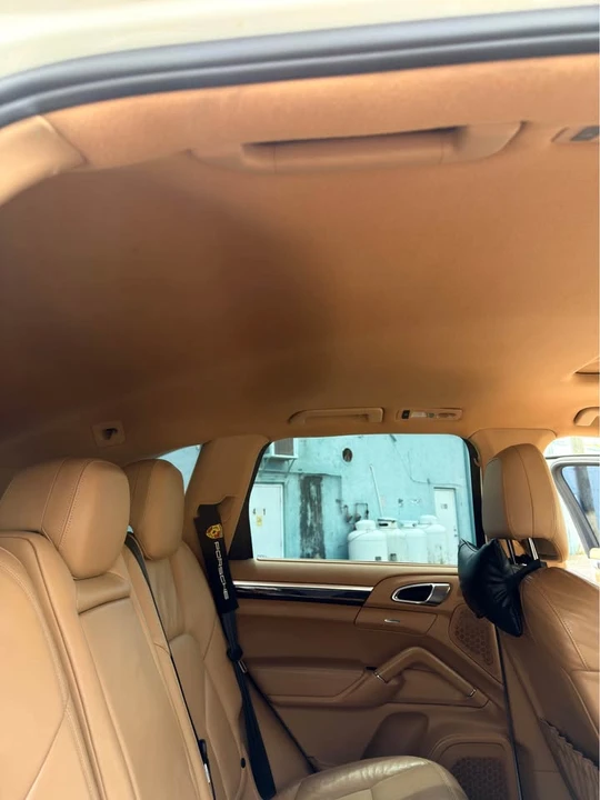 2011 Porsche 958 Cayenne S - Image 13 of 18