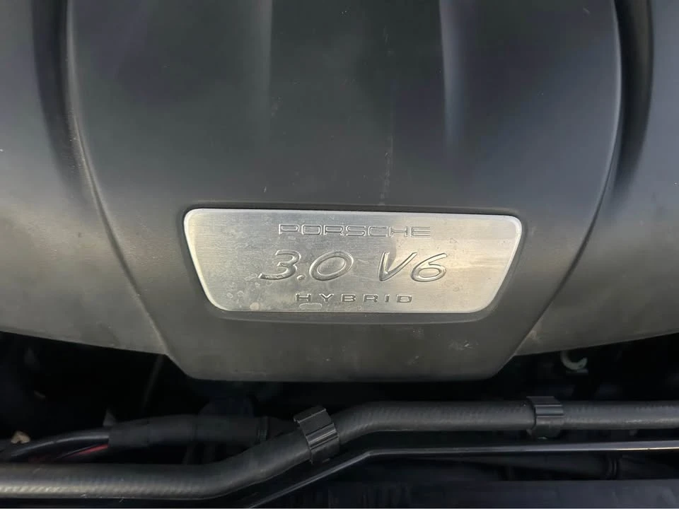 2011 Porsche 958 Cayenne - Image 13 of 16