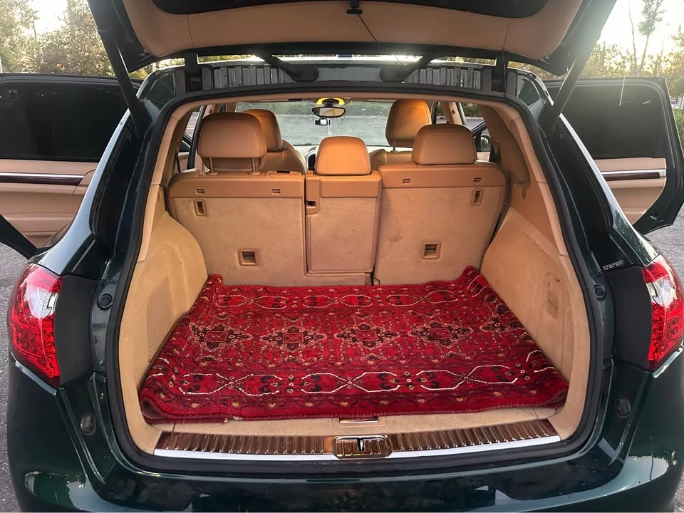 2011 Porsche 958 Cayenne - Image 11 of 16