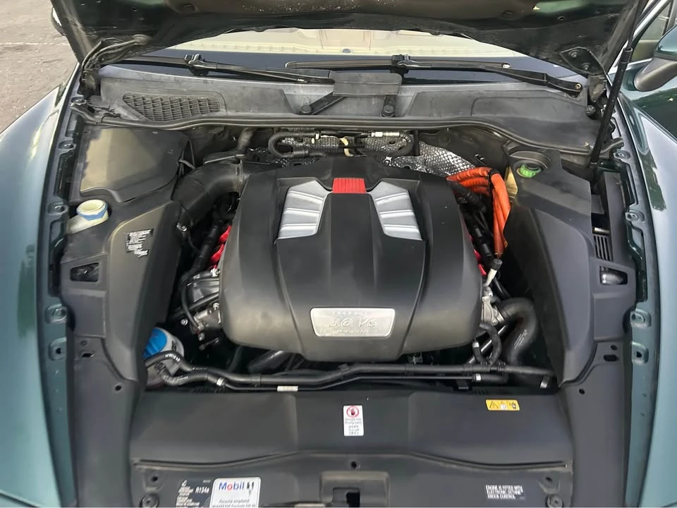 2011 Porsche 958 Cayenne - Image 14 of 16