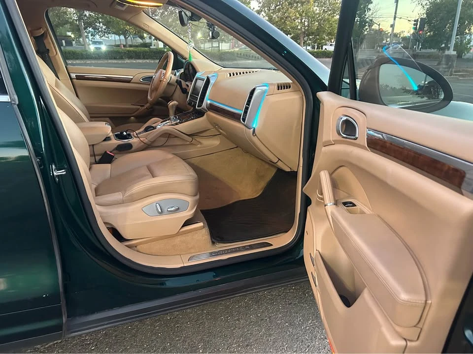 2011 Porsche 958 Cayenne - Image 7 of 16
