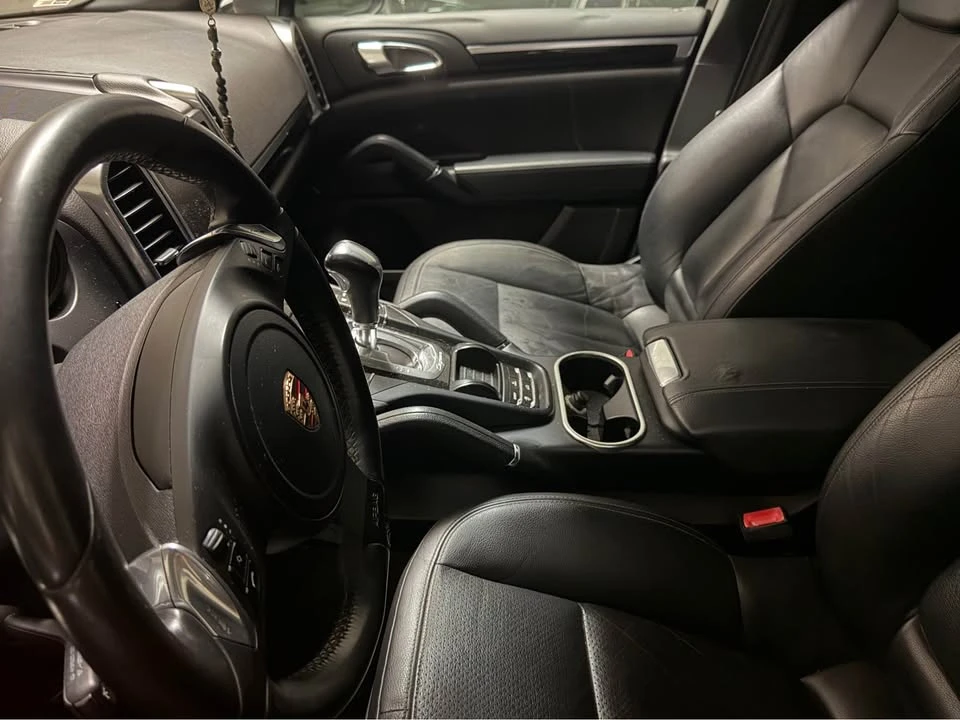 2011 Porsche 958 Cayenne - Image 6 of 11