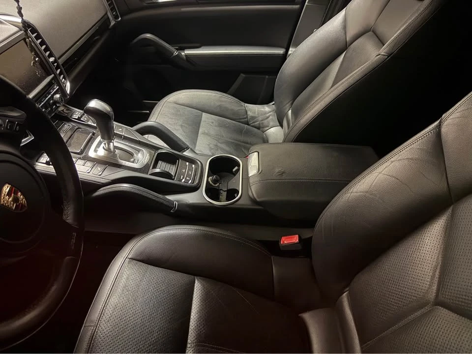 2011 Porsche 958 Cayenne - Image 7 of 11