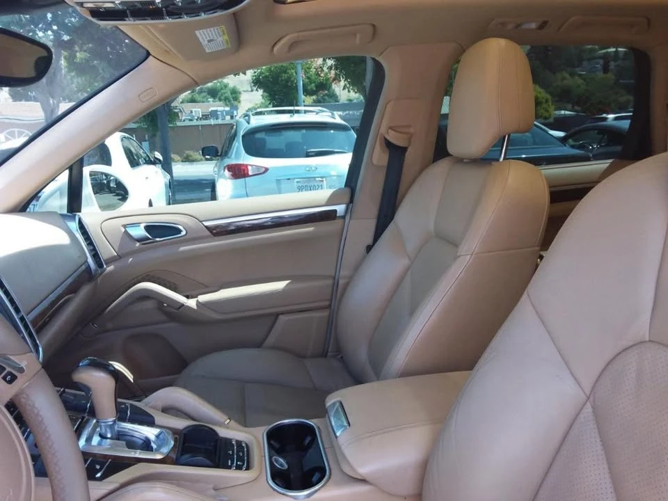 2011 Porsche 958 Cayenne - Image 13 of 20