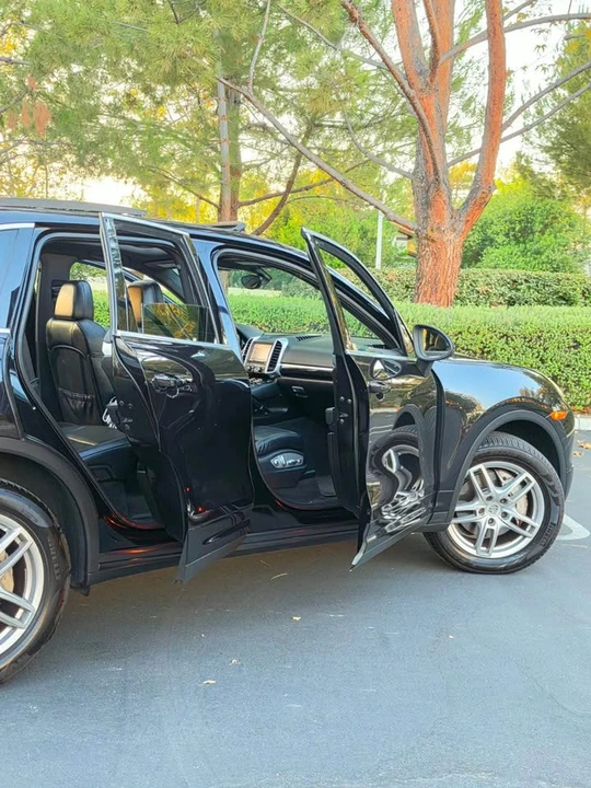 2011 Porsche 958 Cayenne - Image 19 of 20