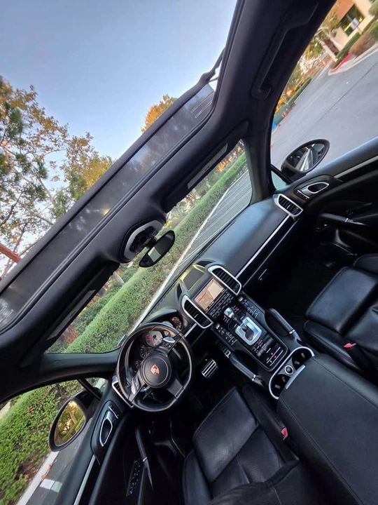 2011 Porsche 958 Cayenne - Image 11 of 20
