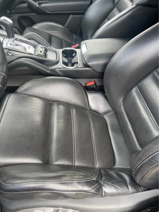 2011 Porsche 958 Cayenne - Image 13 of 20