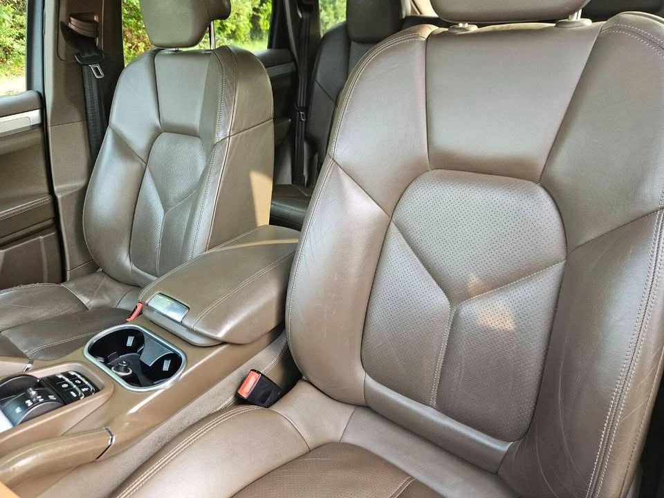 2011 Porsche 958 Cayenne - Image 13 of 20