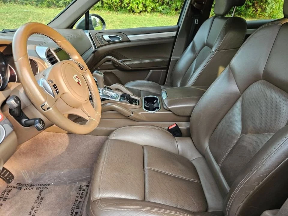 2011 Porsche 958 Cayenne - Image 12 of 20