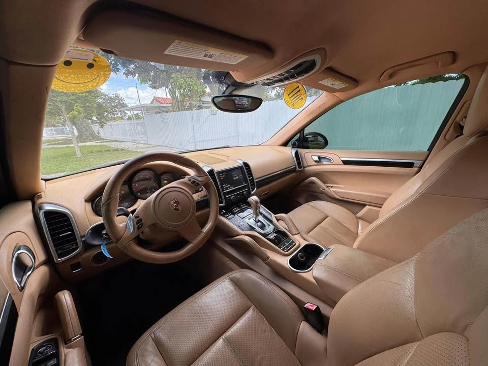 2011 Porsche 958 Cayenne - Image 8 of 20