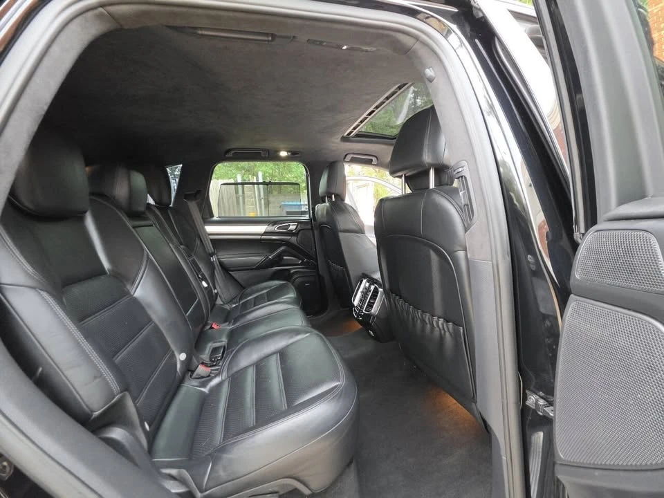 2011 Porsche 958 Cayenne - Image 13 of 20