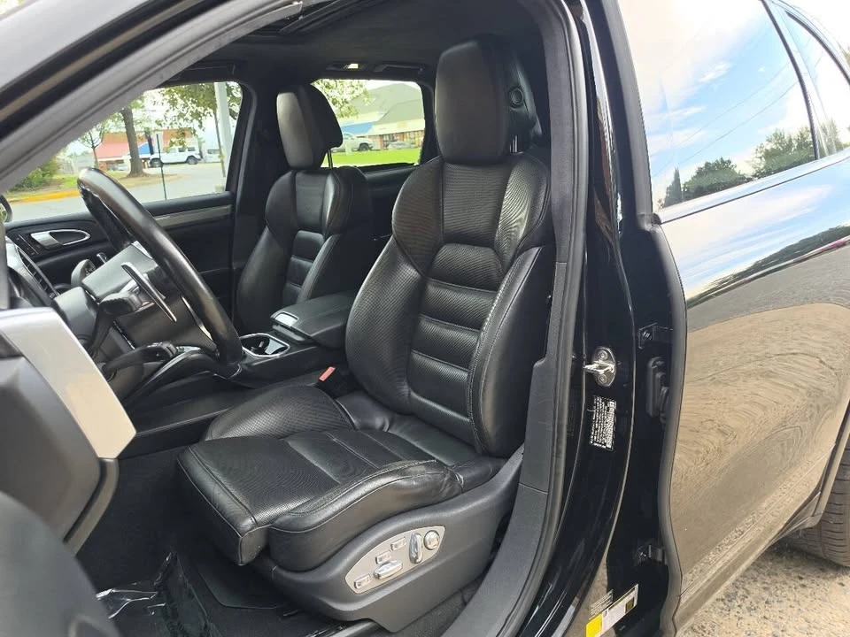 2011 Porsche Cayenne - Image 10 of 20