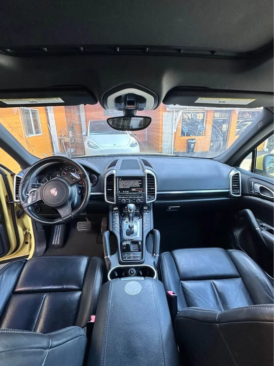 2011 Porsche 958 Cayenne - Image 7 of 17