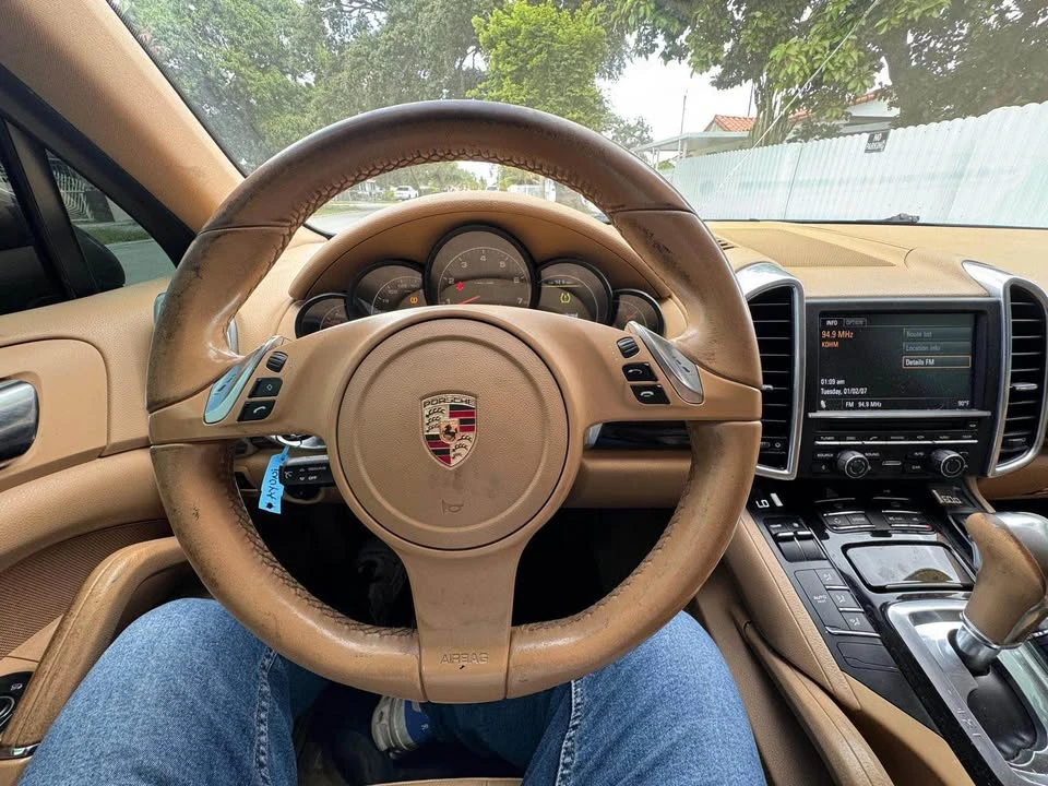 2011 Porsche 958 Cayenne - Image 13 of 20