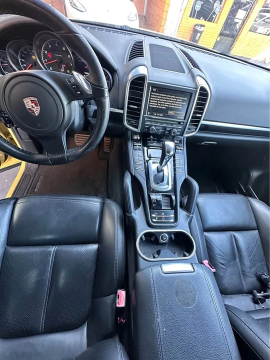 2011 Porsche 958 Cayenne - Image 4 of 17