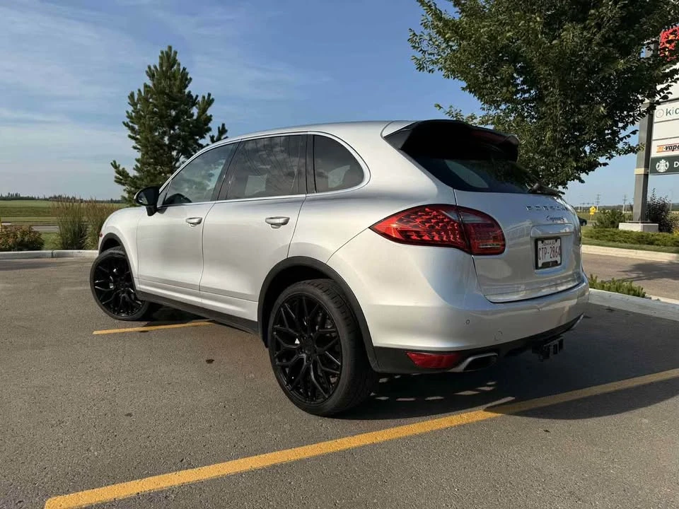 2011 Porsche 958 Cayenne - Image 8 of 14